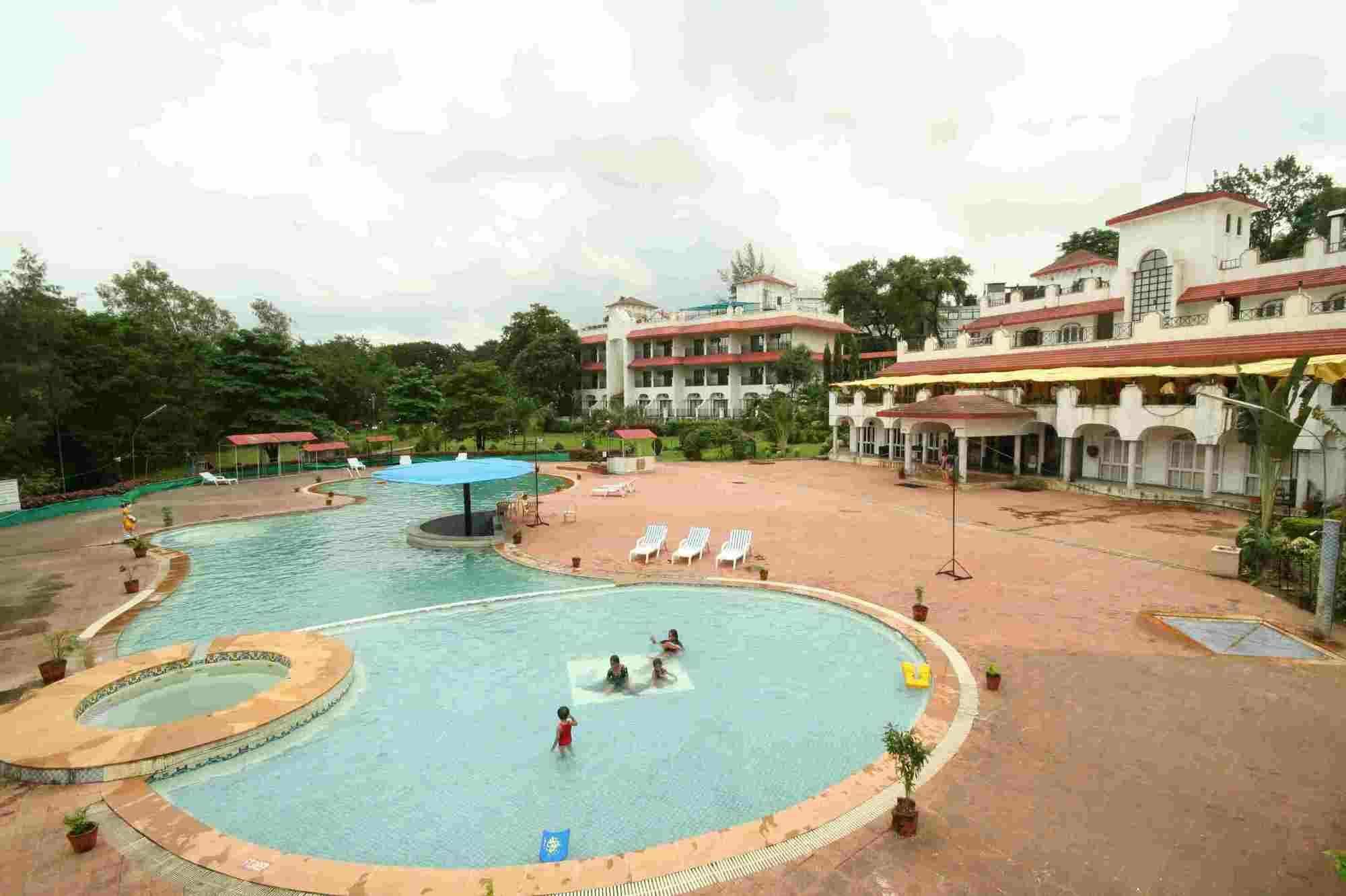 Khanvel Resort Silvassa Dış mekan fotoğraf